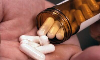 Tratamento medicamentoso de prostatite crônica em homens